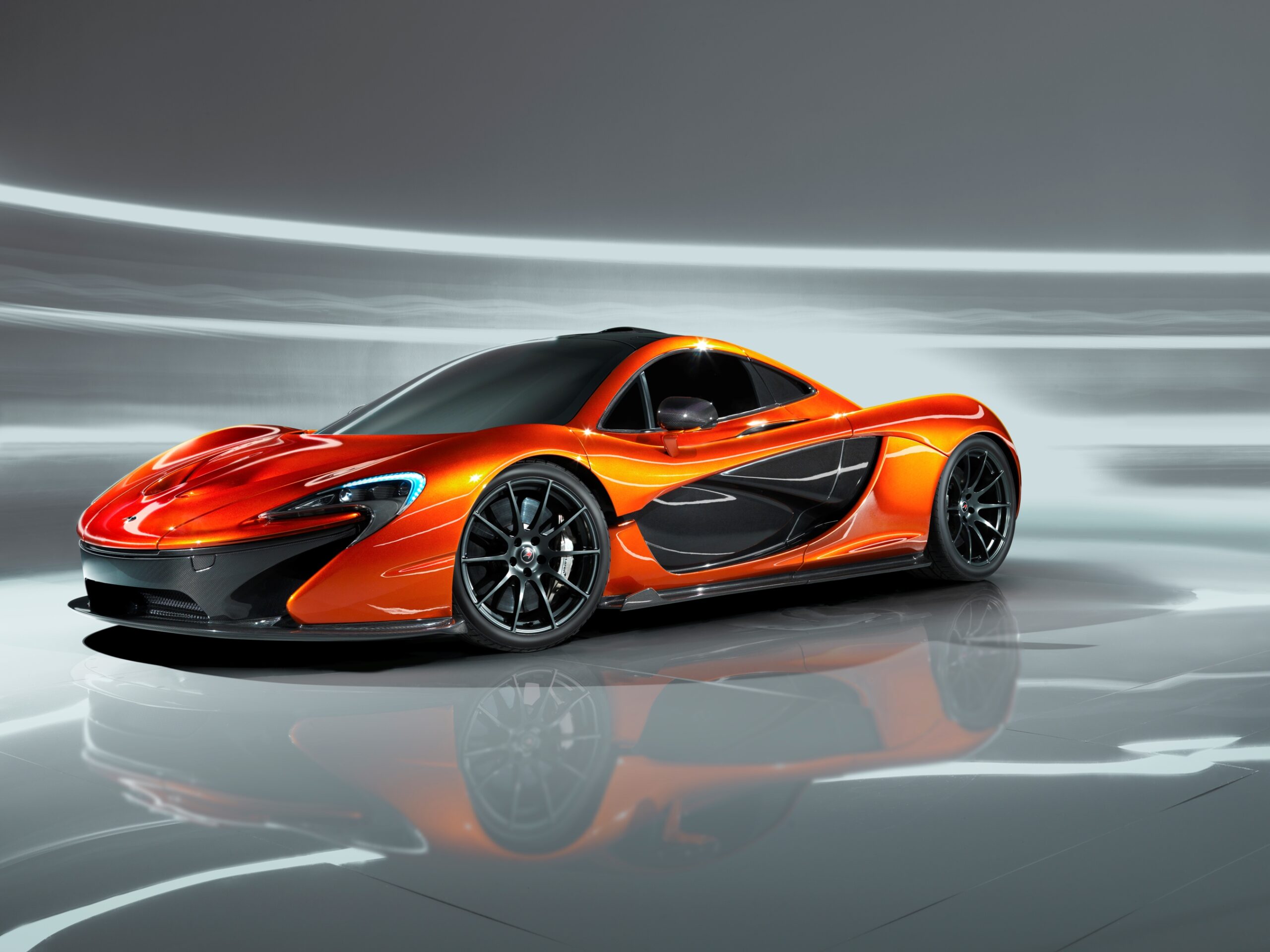 04 McLaren P1