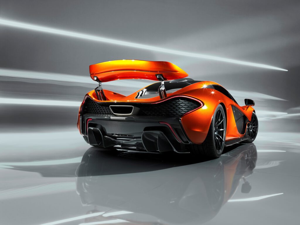 08 McLaren P1