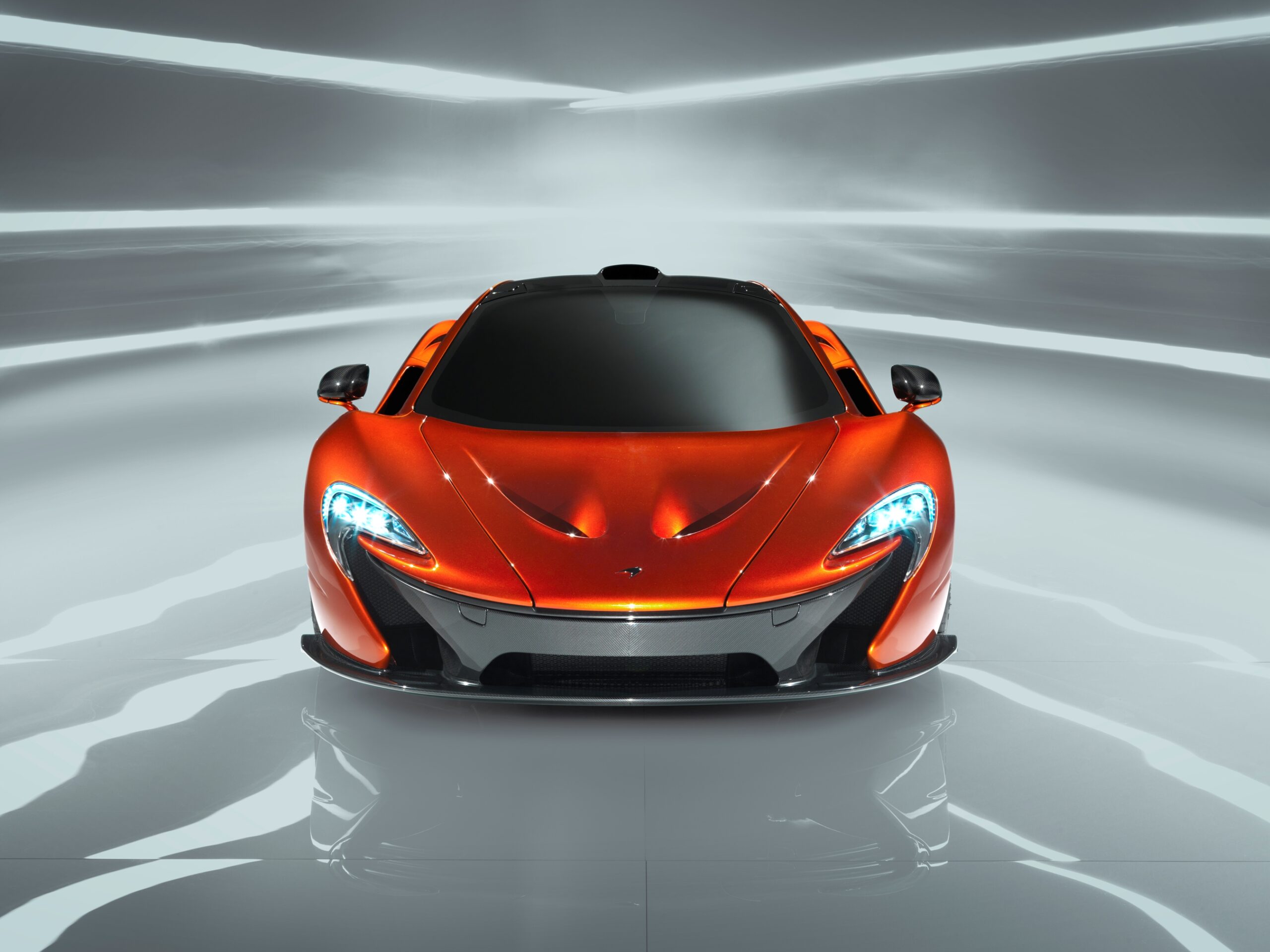 10 McLaren P1