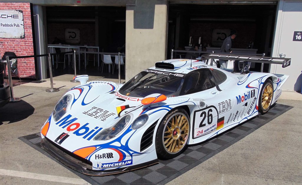 Porsche GT1