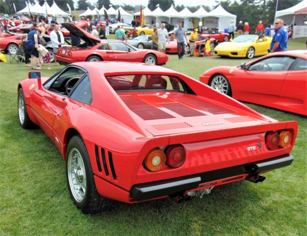 Ferrari 288 GTO red