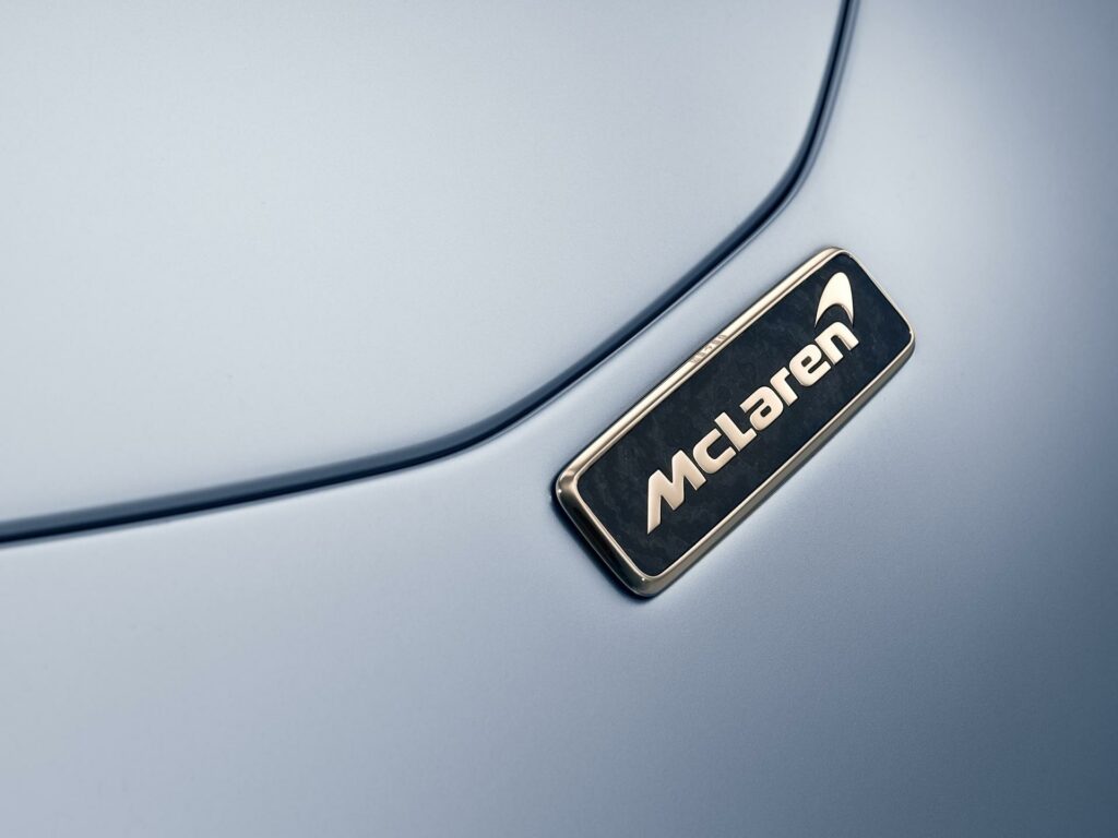 McLaren Speedtail Hood Badge