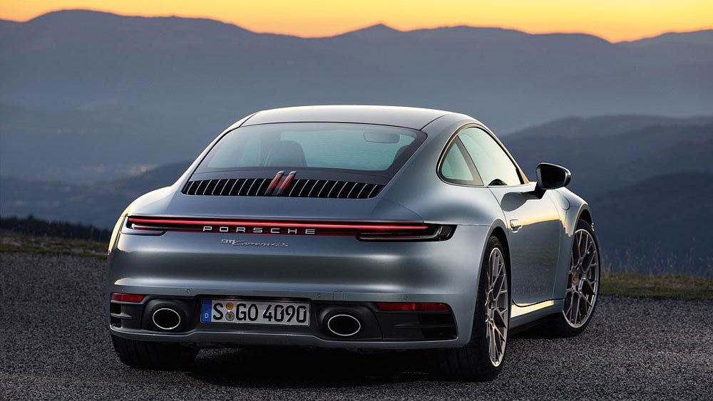 New Porsche 911 Back