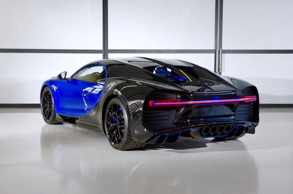The First Bugatti Chiron Sport Delivered Is Beautiful in Blue and Black