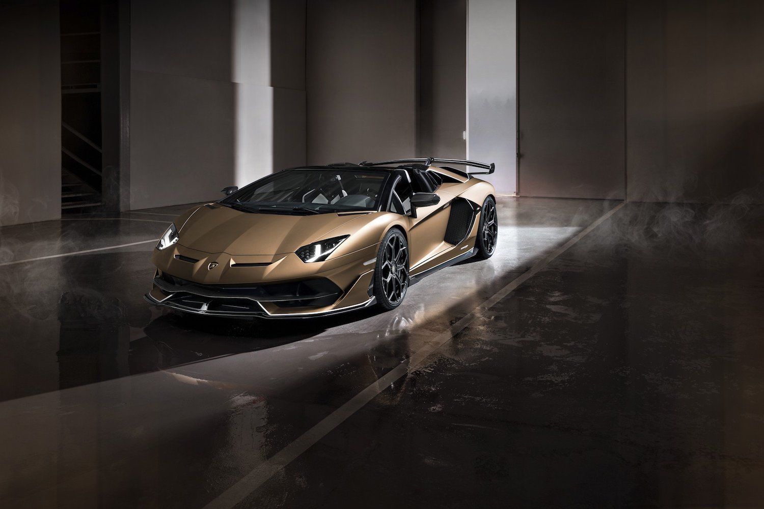 Lamborghini Aventador SVJ Roadster