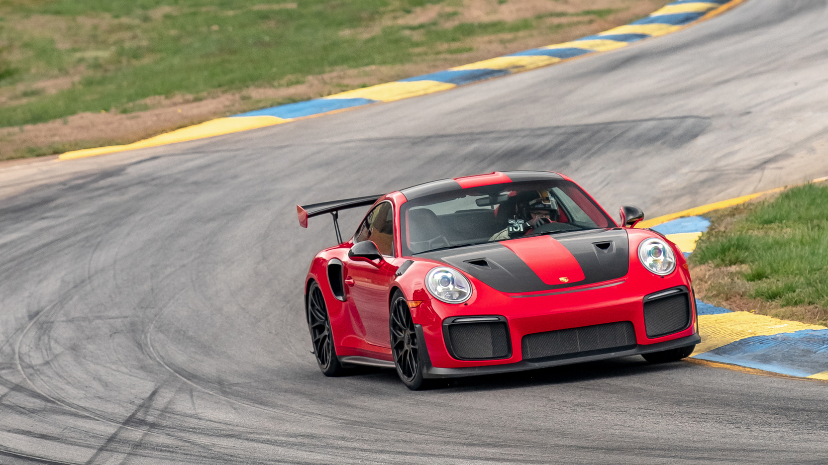 Porsche 911 GT2 RS