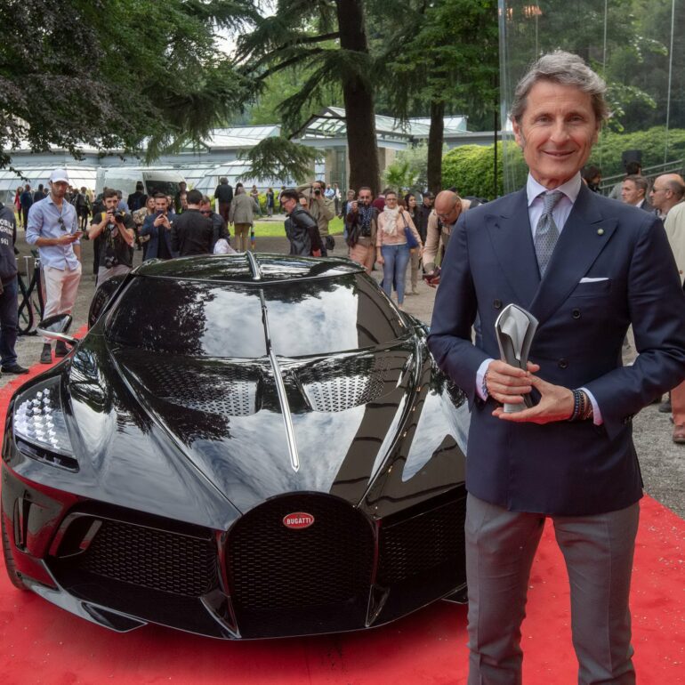 Bugatti's La Voiture Noire Snatches Up Design Award at Concorso d’Eleganza