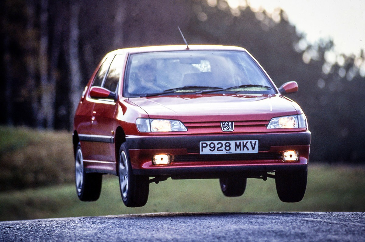 Stunning Photos and Reviews of the Peugeot 306 GTi