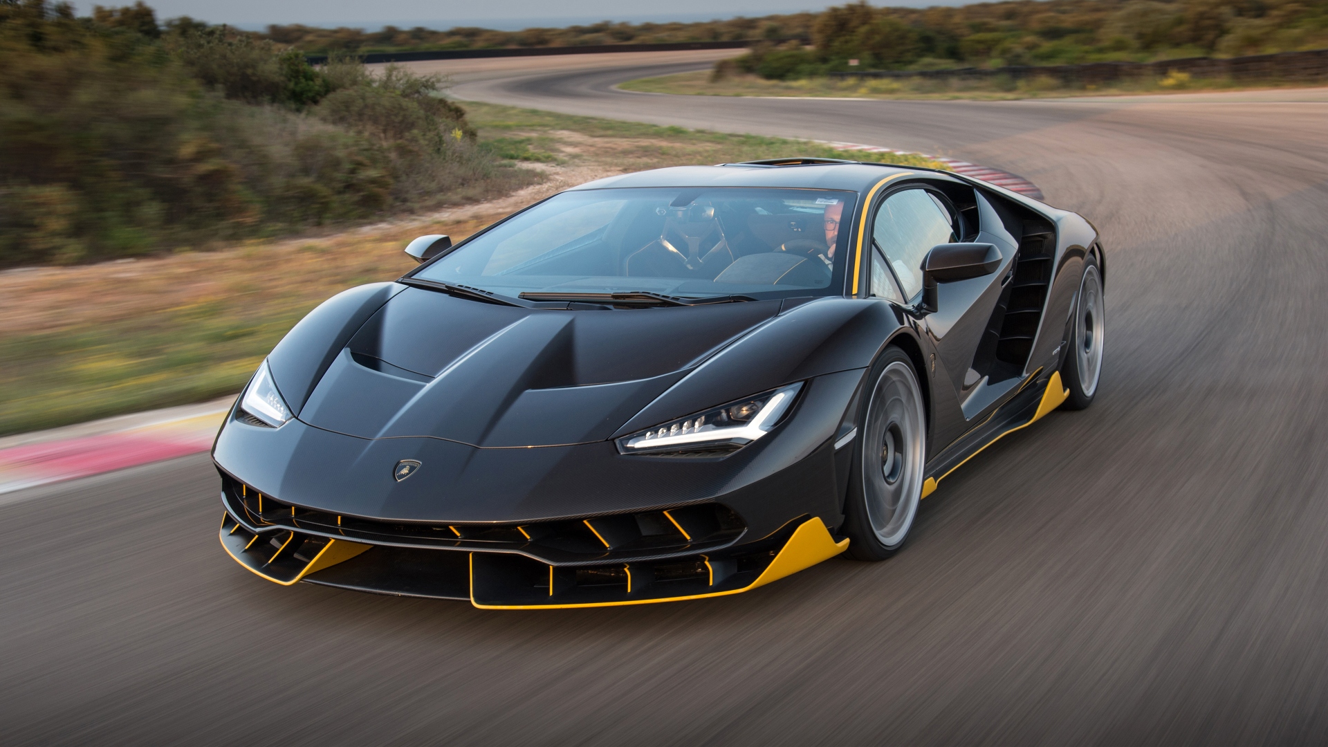 Lamborghini: 0-60 time, 1/4 Mile time, Power & Top Speed (Every Model)