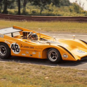 McLaren M8D