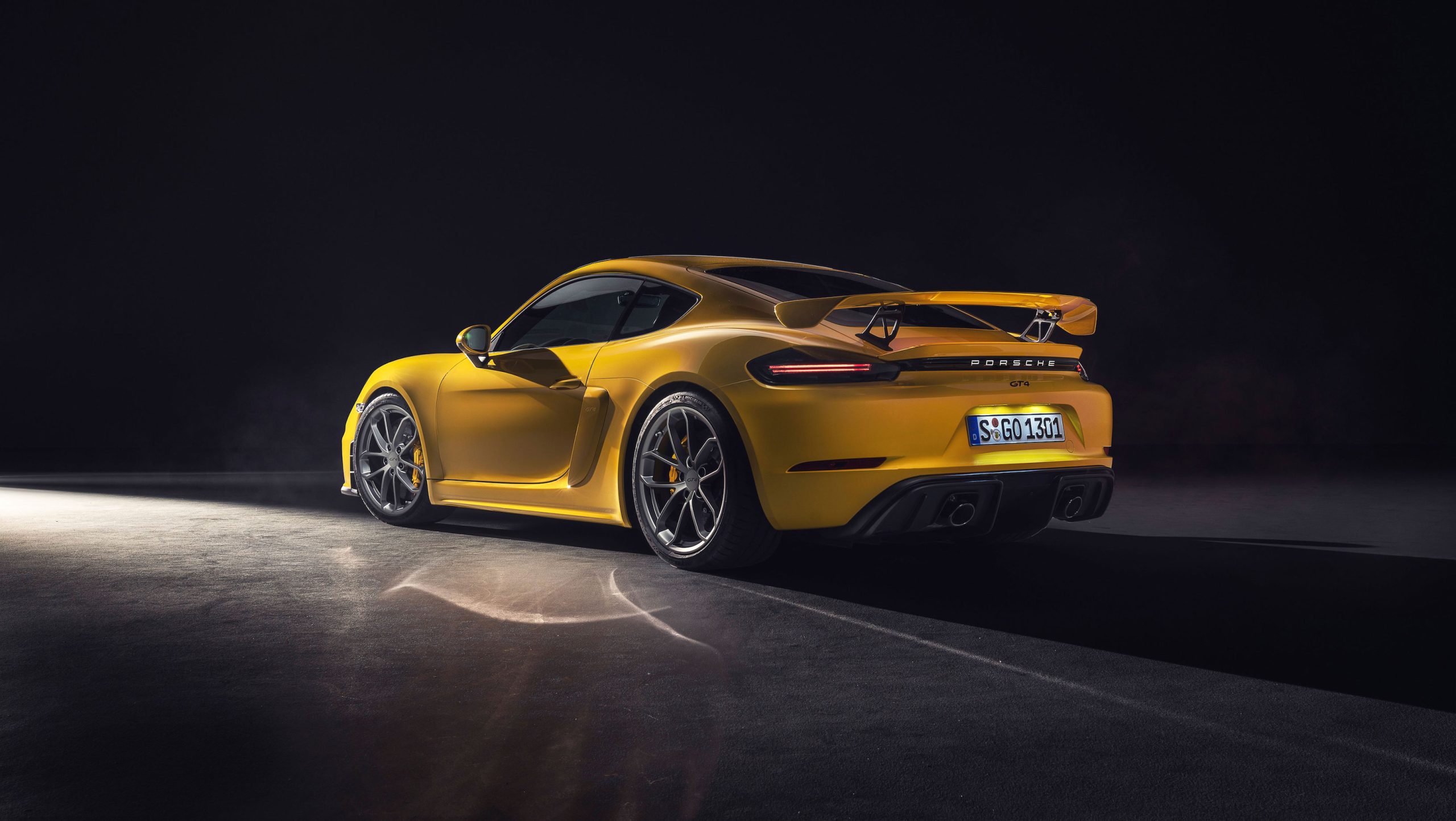 718 Cayman GT4