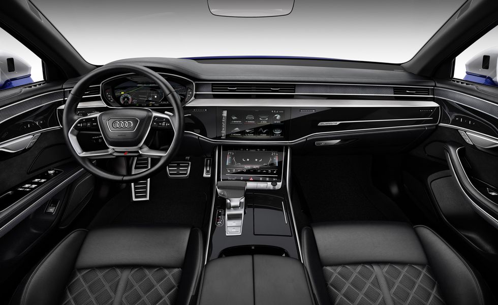 2020 Audi S8 interior