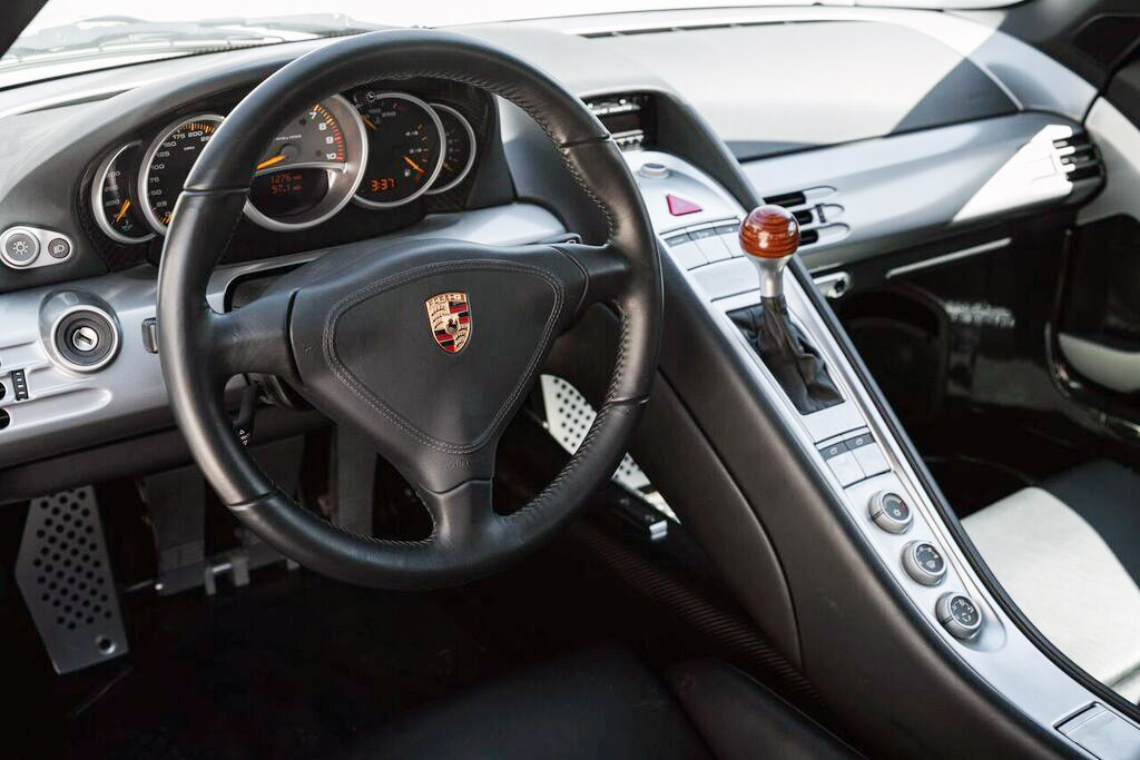 Porsche Carrera GT (Ultimate Guide)