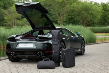 McLaren GT luggage with car