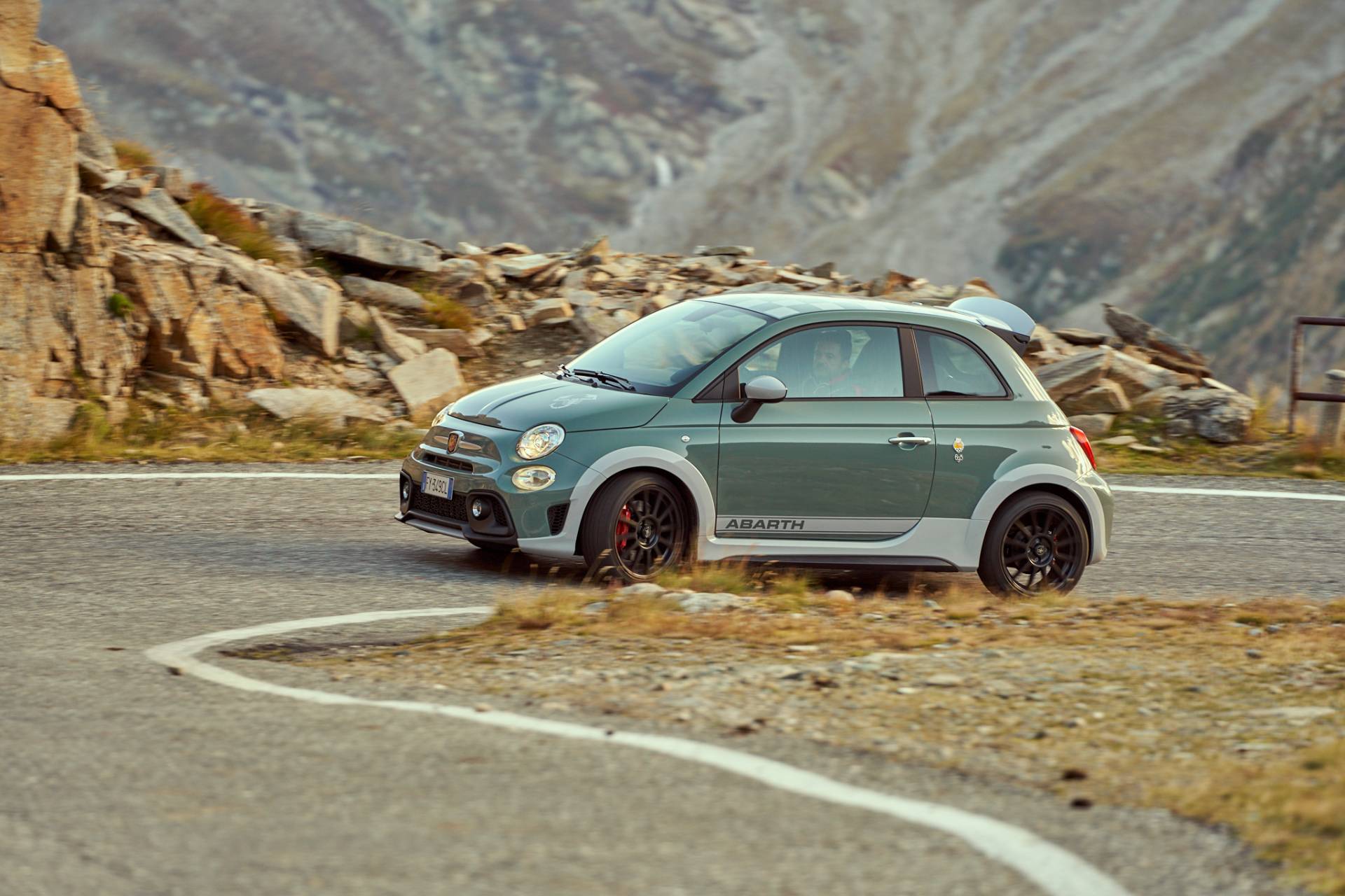 2020 abarth 695 70° anniversario