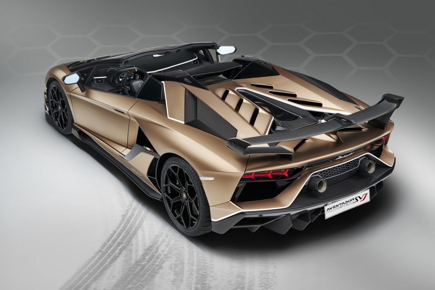 The Aventador SVR Could be the Last Naturally Aspirated V12