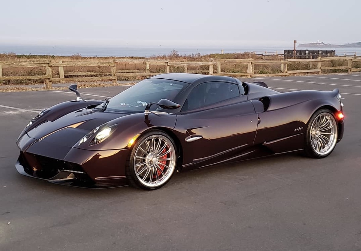 Pagani Huayra Roadster