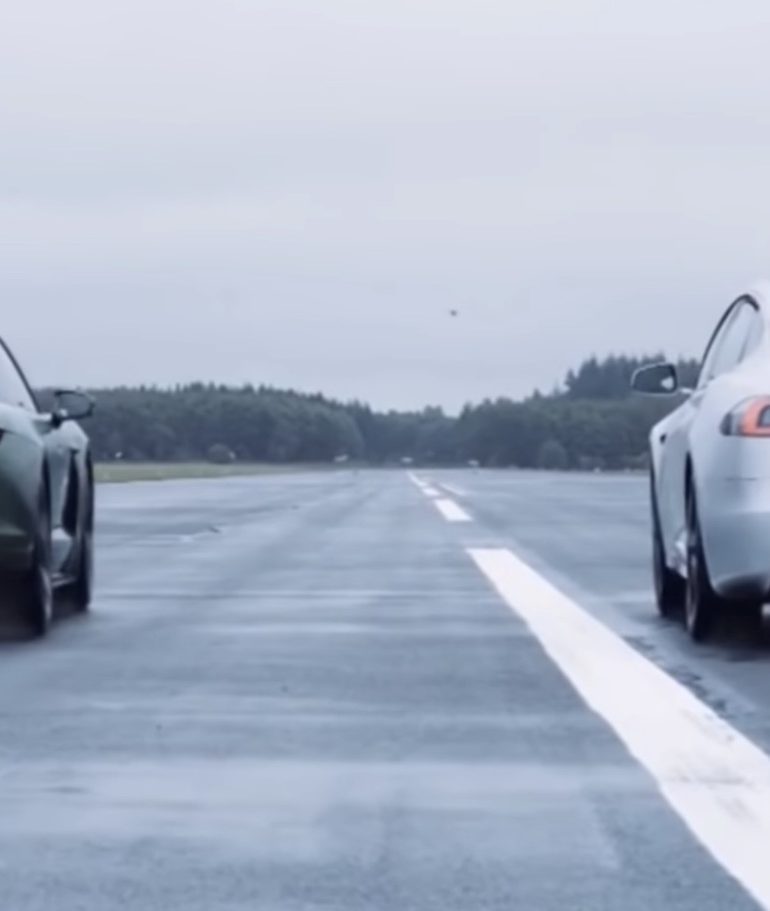 Tesla Model S vs Porsche Taycan S