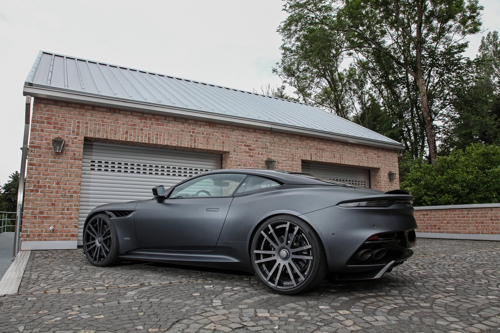 Aston Martin DBS Superleggera Wheelsandmore