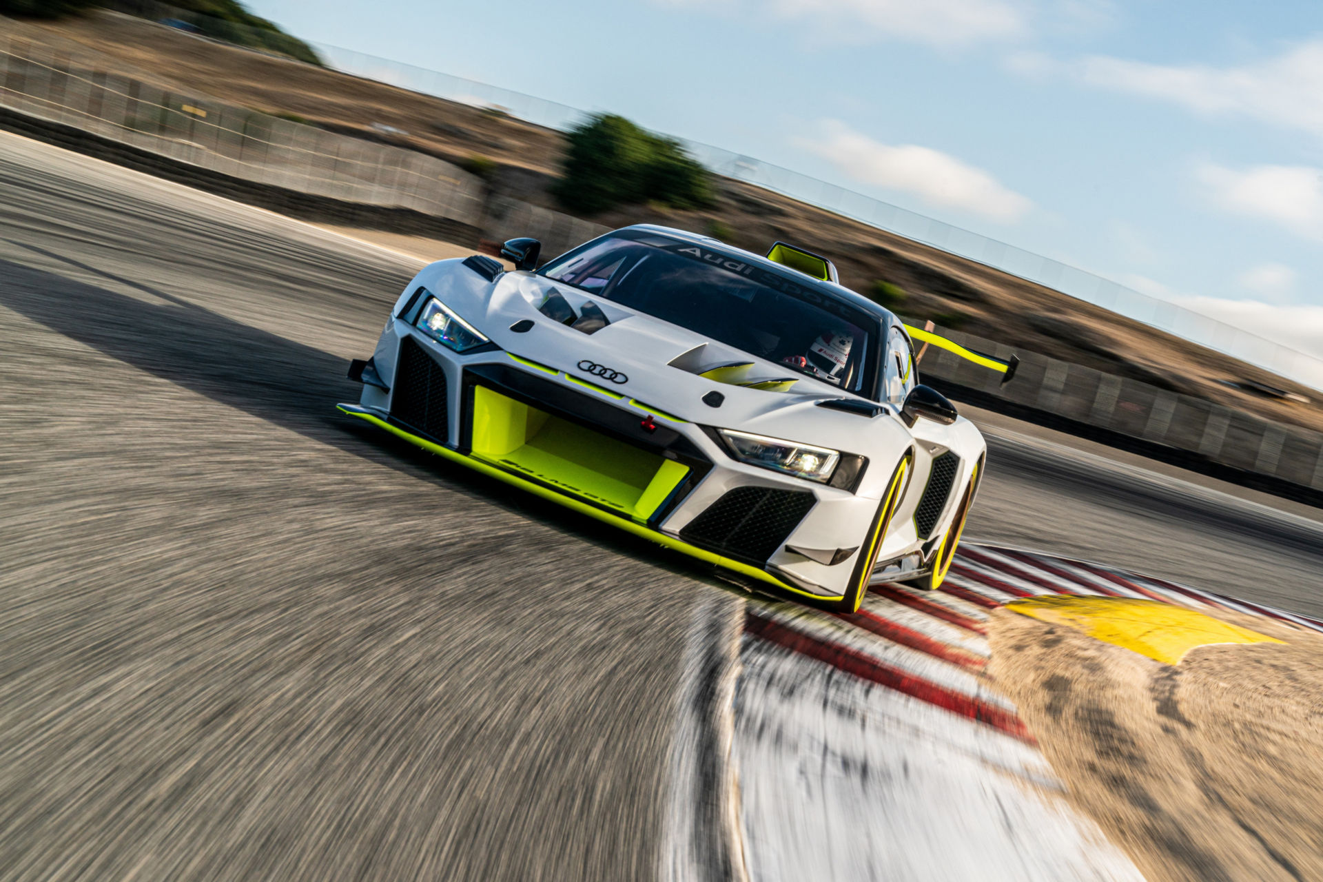 Audi R8 LMS GT2