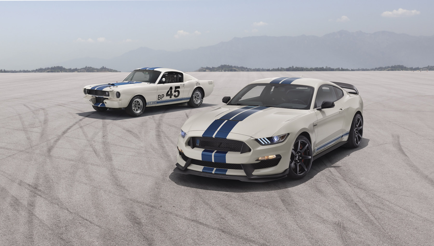 Heritage Edition Package available on 2020 Mustang Shelby GT350 and GT350R models features a unique throwback livery with Wimbledon White paint and Guardsman Blue side and over-the-top racing stripes