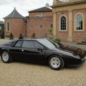 Lotus Esprit S2.2