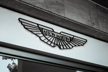 car logo with wings