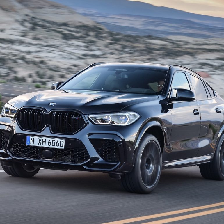 2021 BMW X6 M