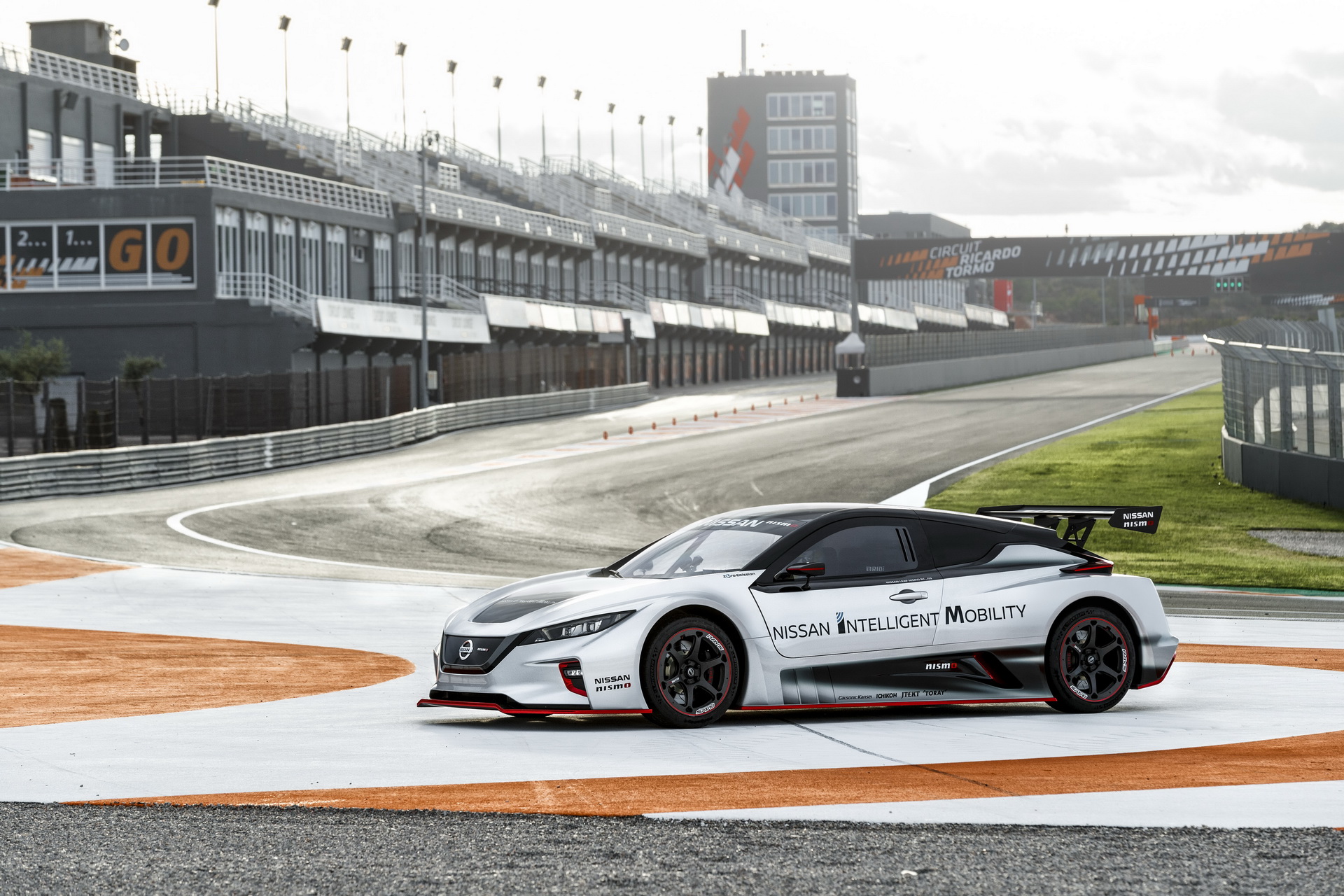 Nissan Leaf Nismo RC