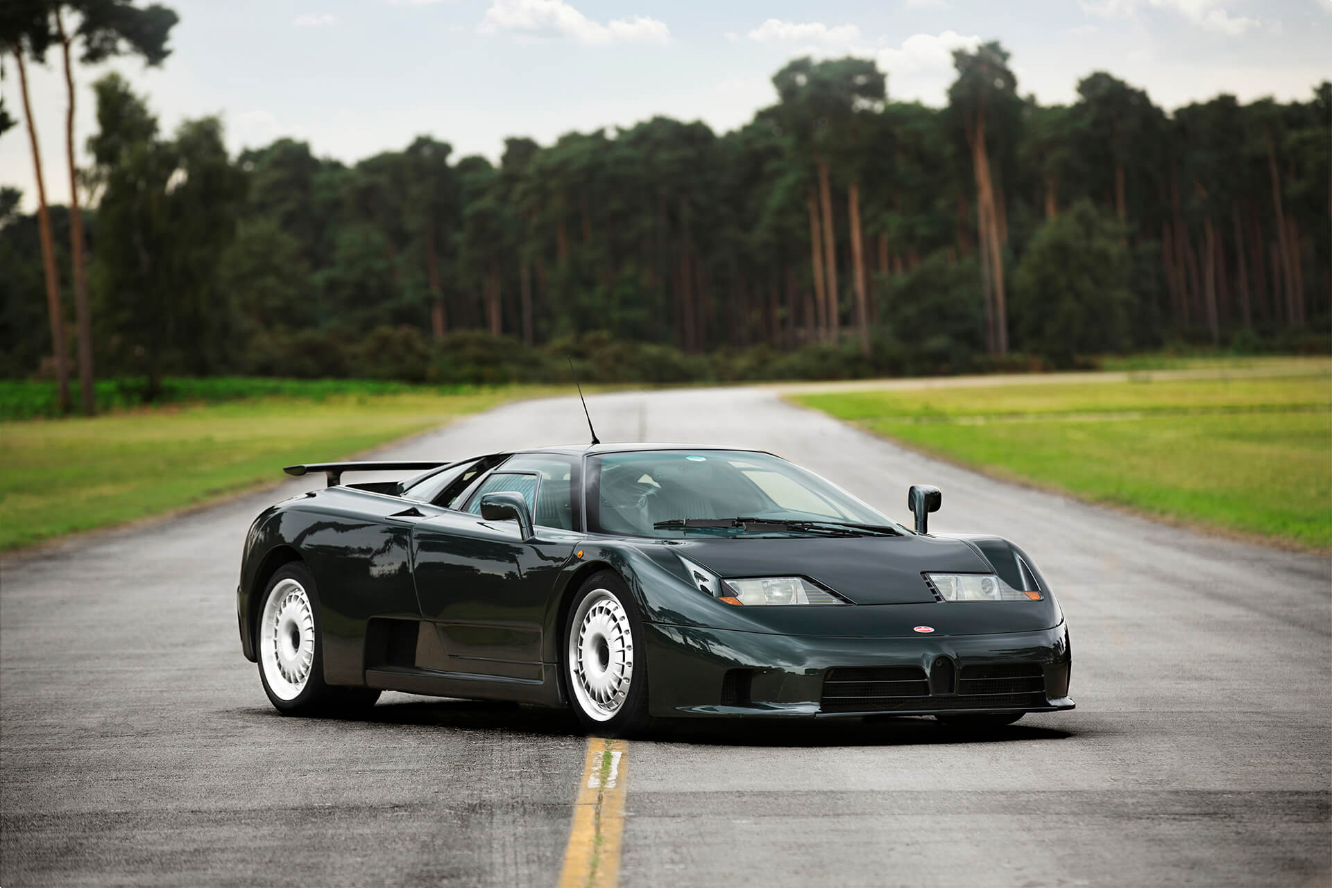 The Bugatti EB110 GT.