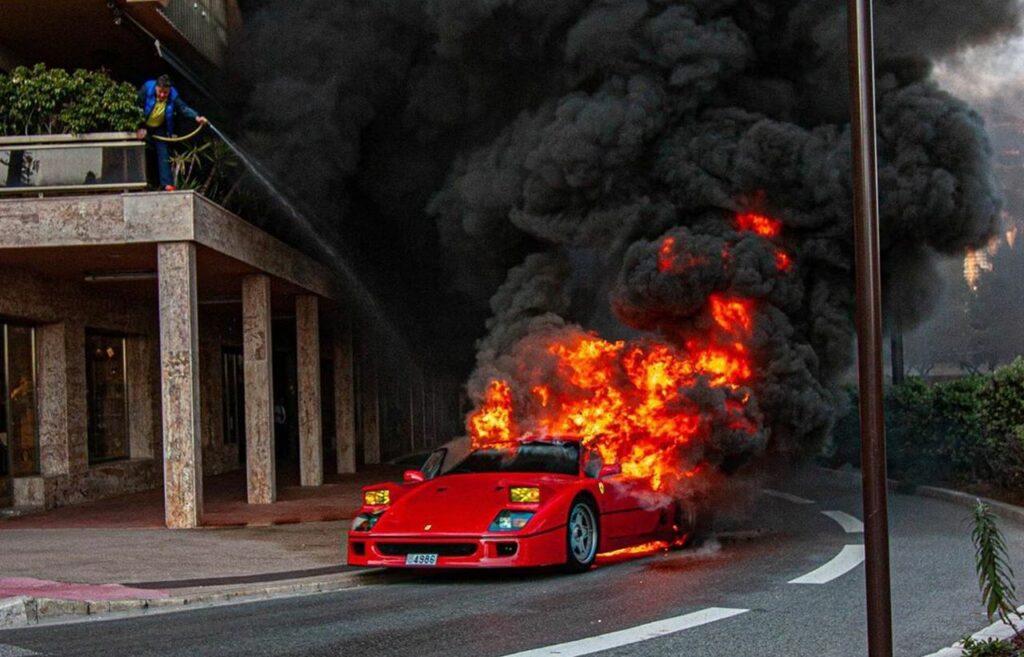 Ferrari F40 fire monaco