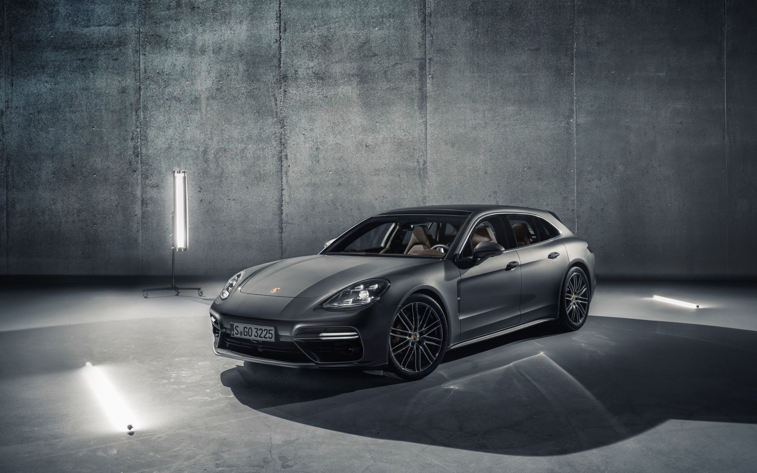 2020 Porsche Panamera Turbo S E-Hybrid Sport Turismo