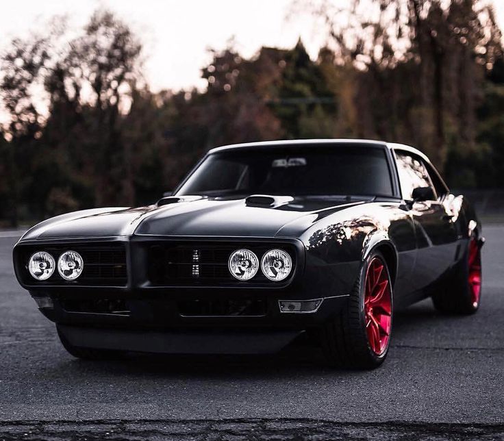 1968_Pontiac_Firebird.jpg