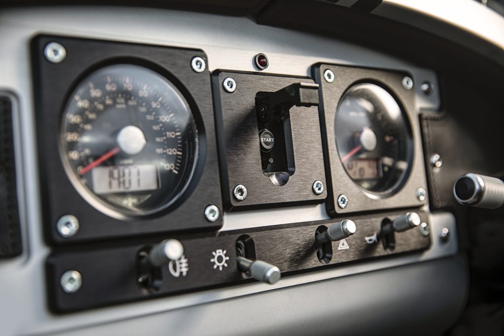 the dash of a Morgan 3 wheeler