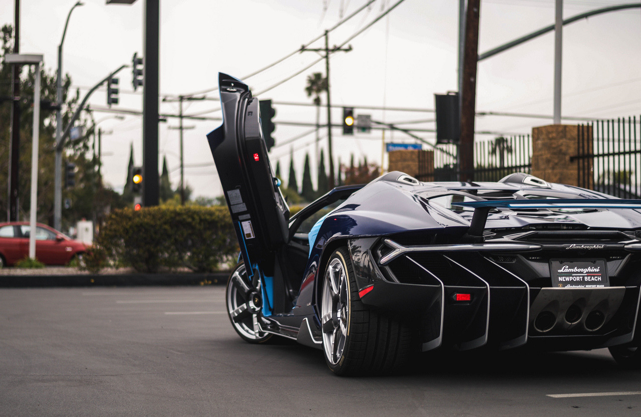 Lamborghini Centenario Roadster