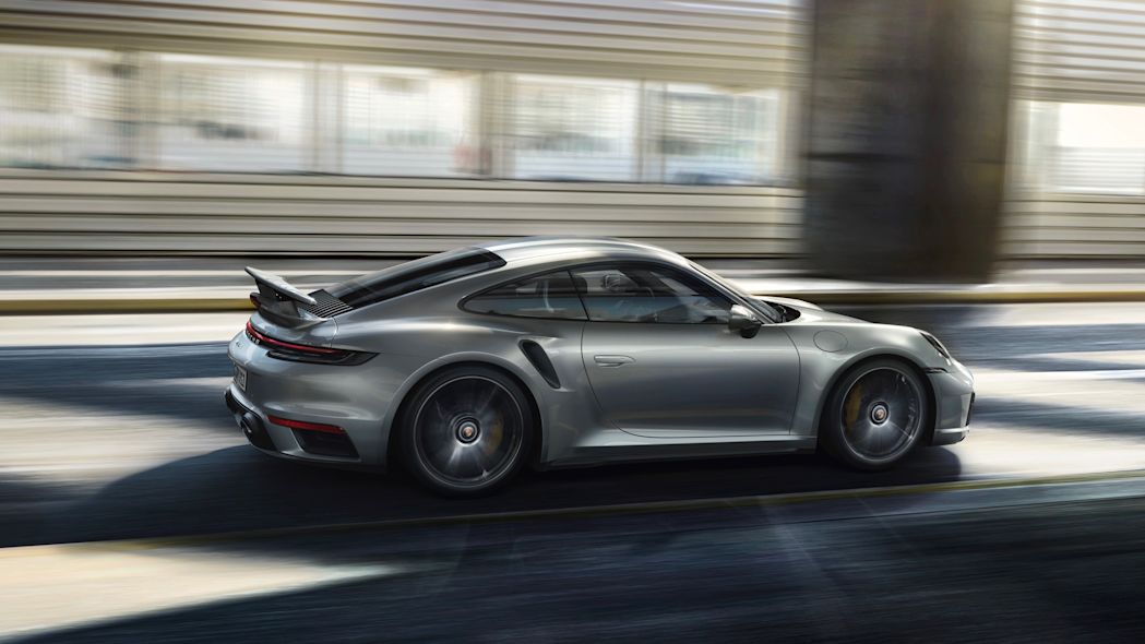 2021 Porsche 911 Turbo S active aero