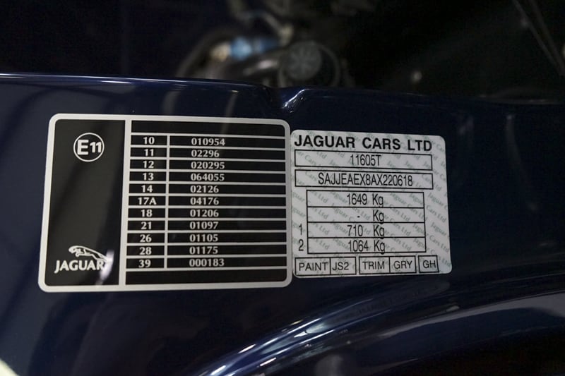 Jaguar XJ220 door sticker