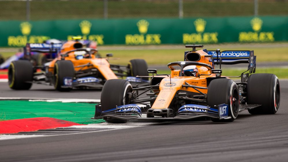 Carlos Sainz leading Lando Norris