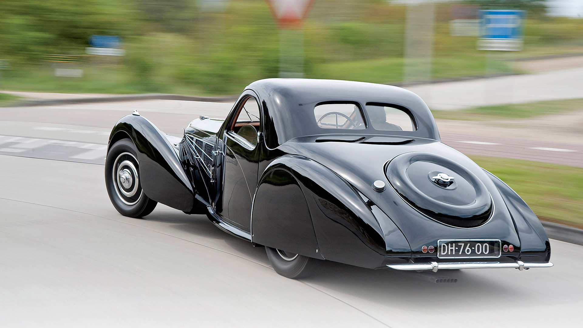 Bugatti Type 57S Wallpapers