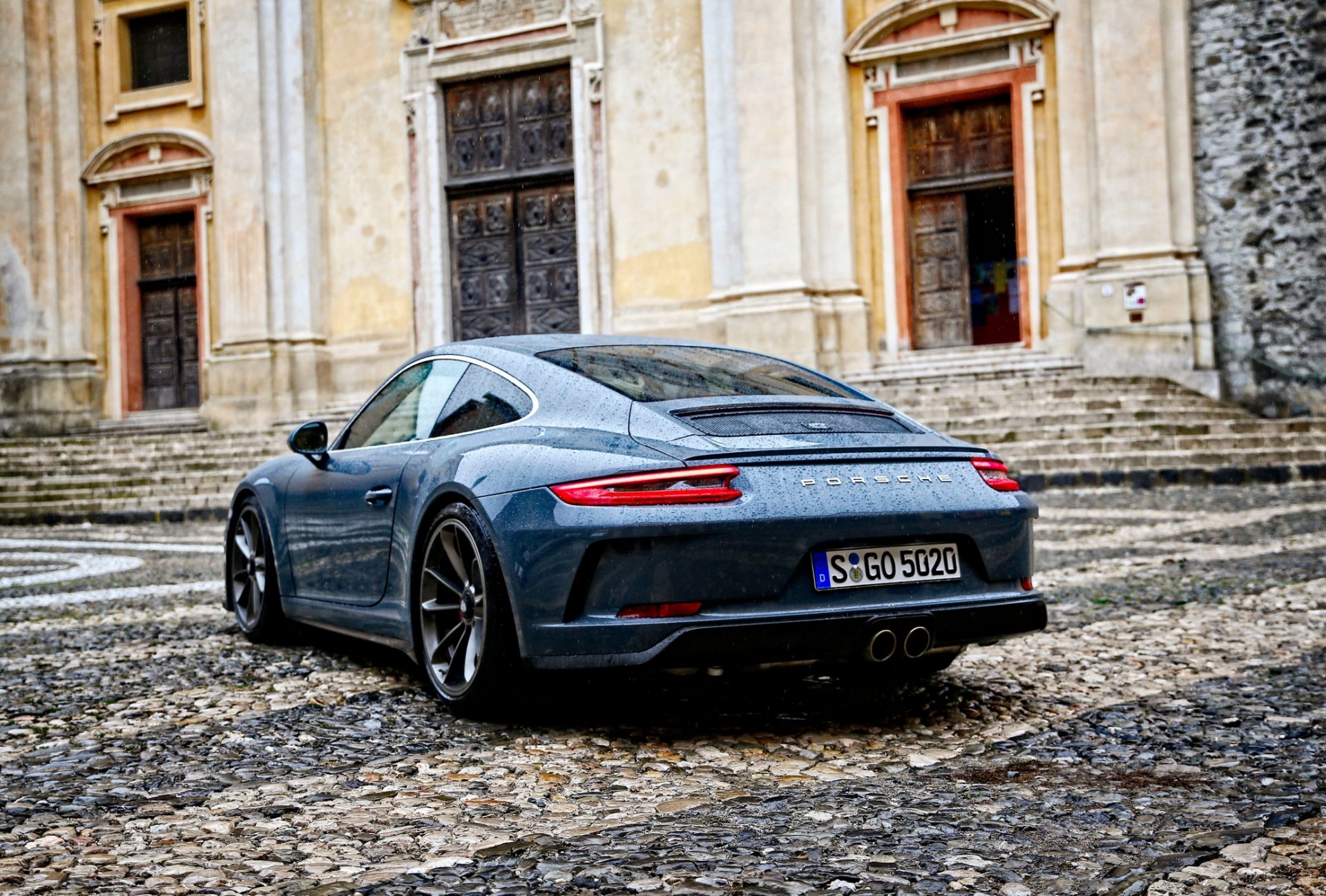 2017 Porsche GT3 Touring Wallpapers