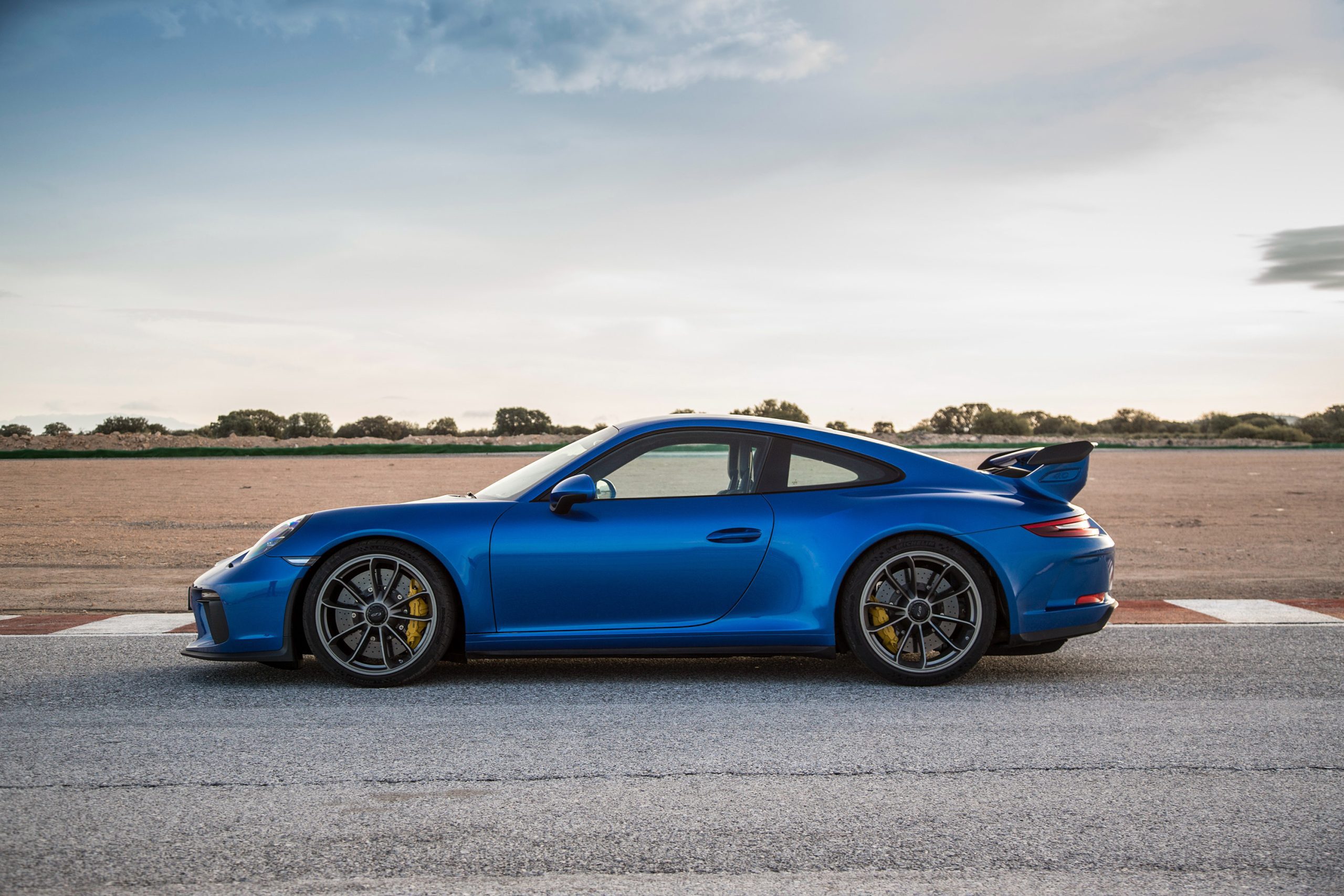 2017 Porsche 911 GT3 Wallpapers