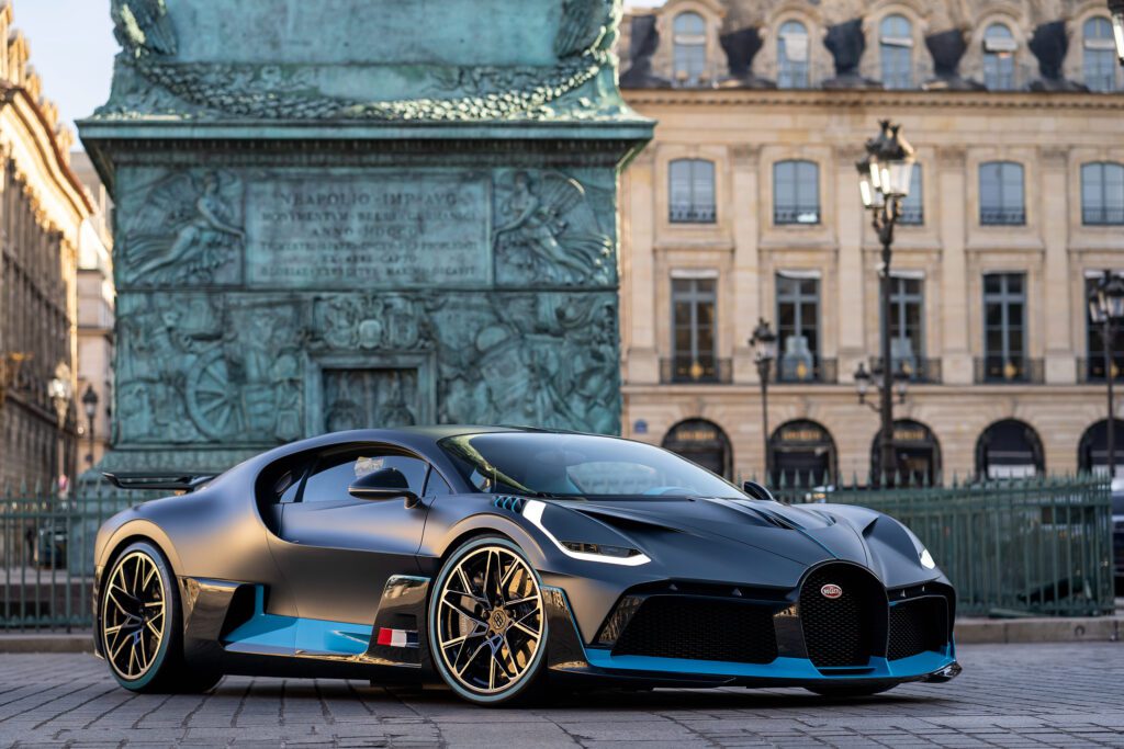 2019 Bugatti Divo Wallpapers