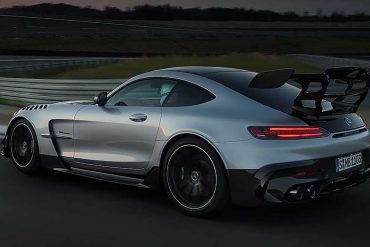 2020 Mercedes AMG GT Black Series on video