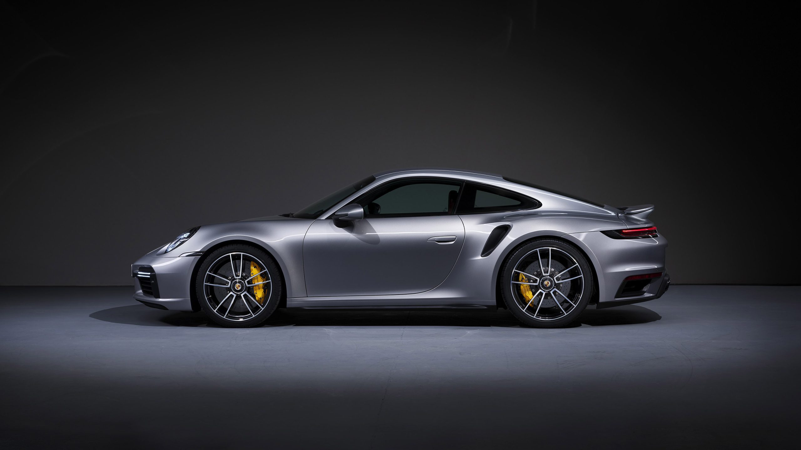 Porsche 911 розовый