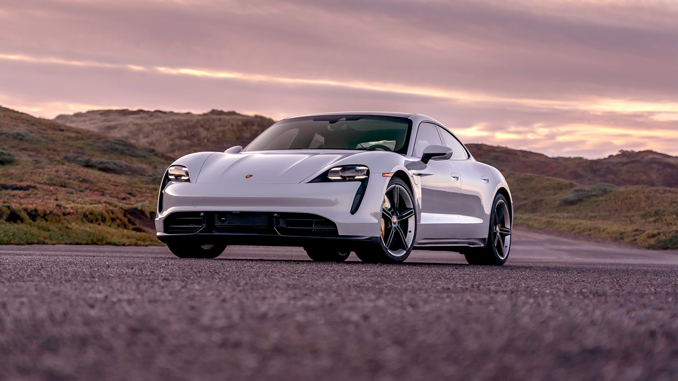 Porsche cheap taycan wallpaper