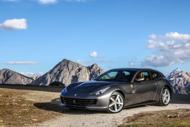 Ferrari GTC4 Lusso Wallpapers