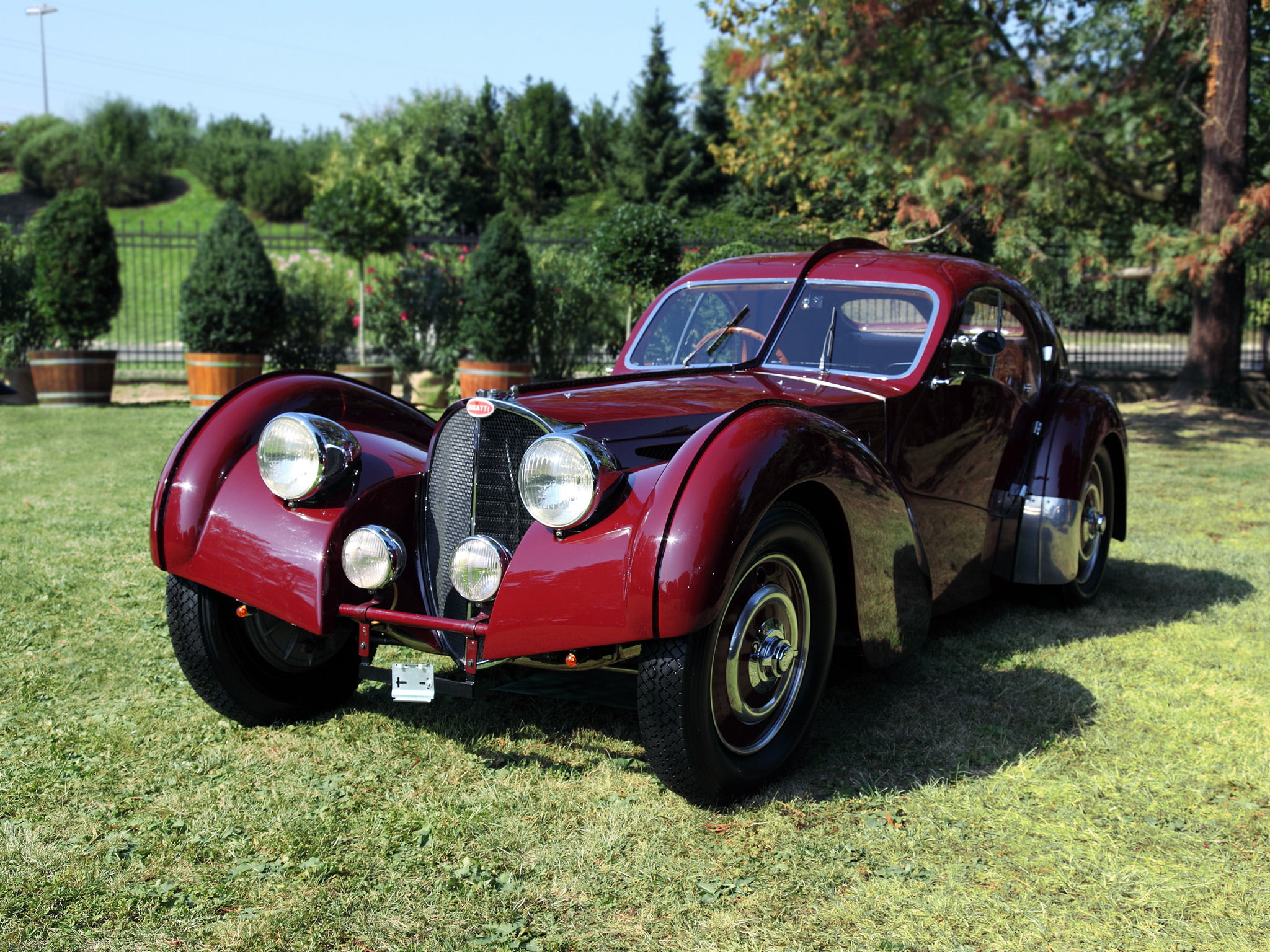 Bugatti Type 57SC Atlantic Wallpapers