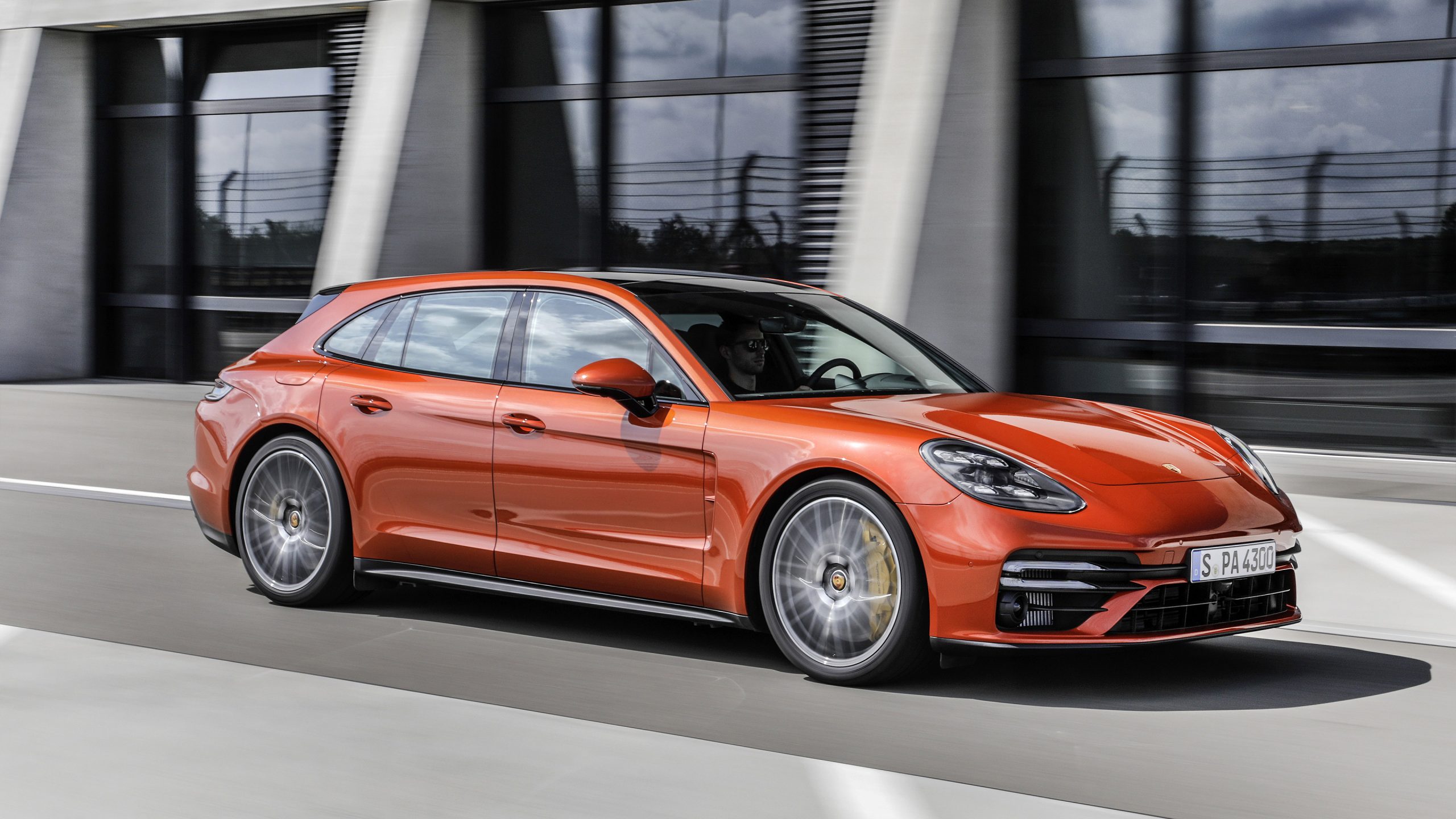 2021 Porsche Panamera Turbo S Wallpapers