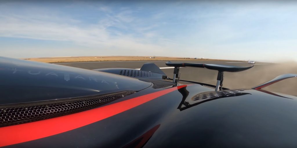 Bugatti Veyron vs SSC Tuatara