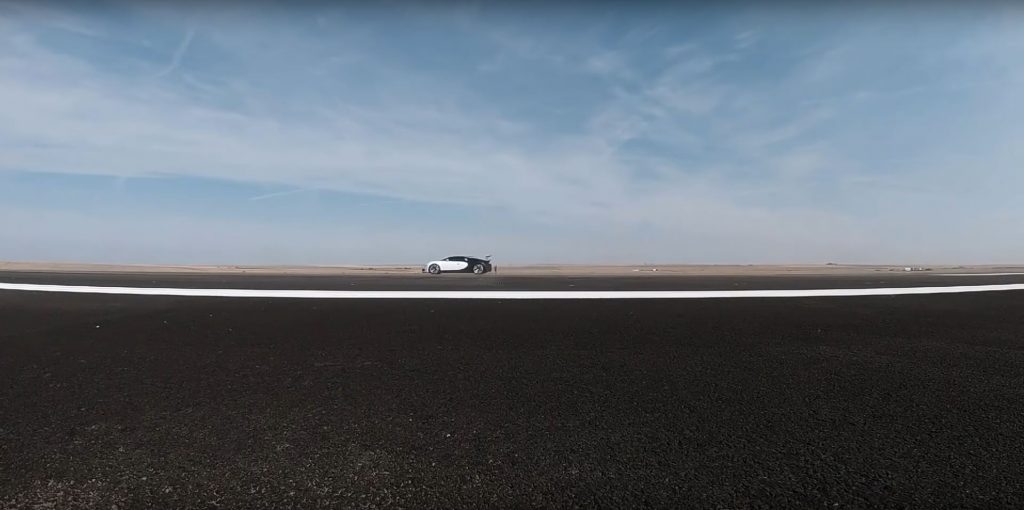 Bugatti Veyron vs SSC Tuatara